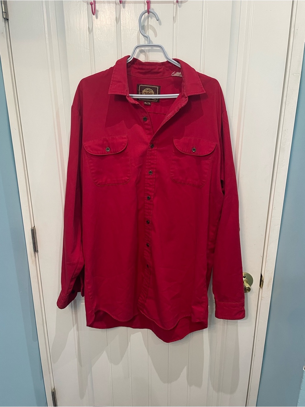 Vintage Men's Casual Red Long-Sleeve Button-Down Shirt